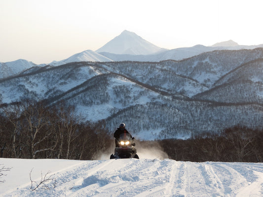 How to maintain and repair your snowmobile